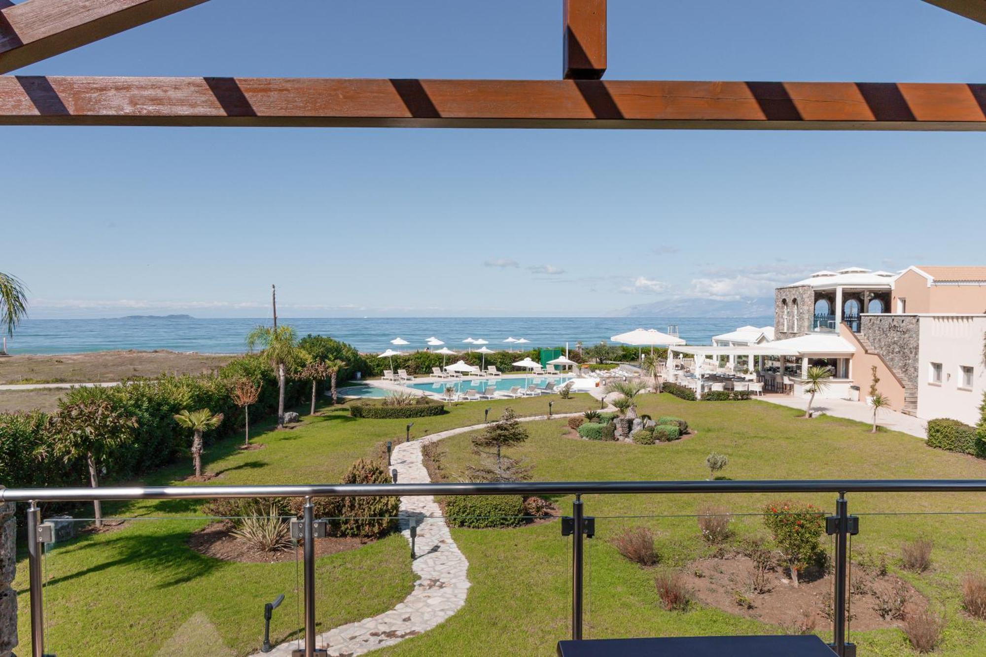Restia (Adults Only) Hotel Almiros Beach Exterior photo